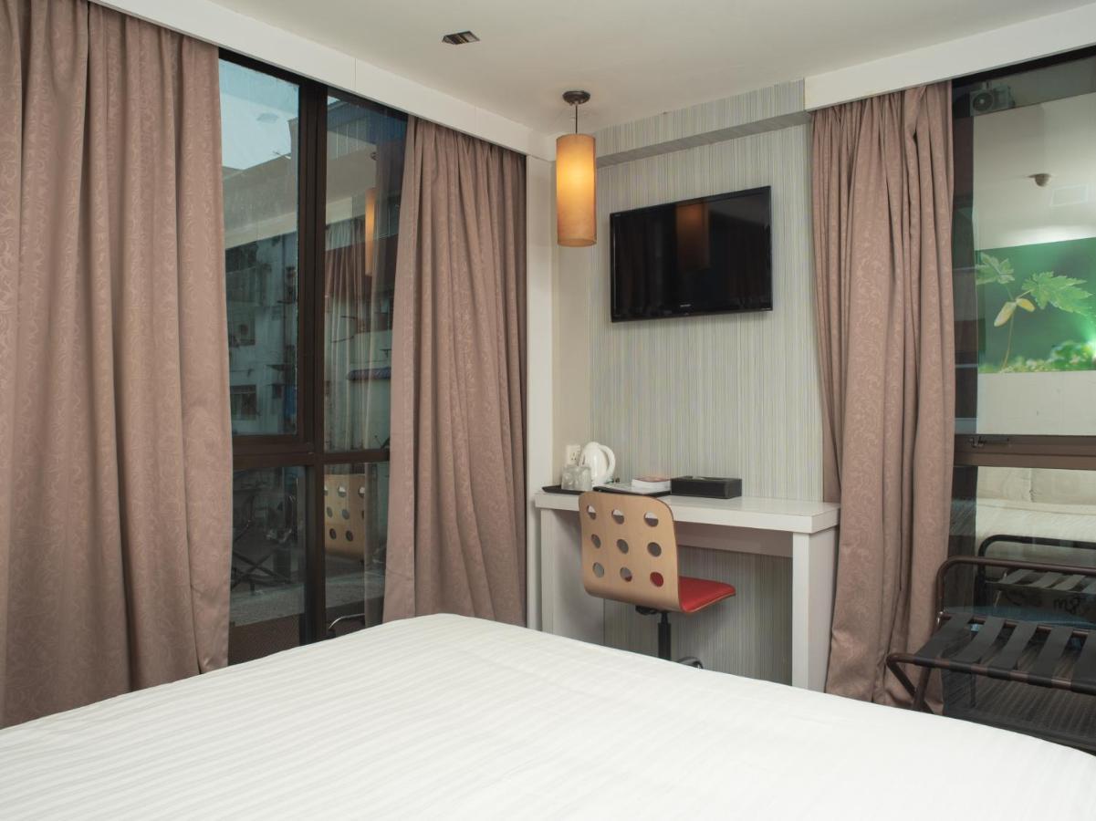 Capital O 90083 Riverfront Inn Bintulu Exterior photo