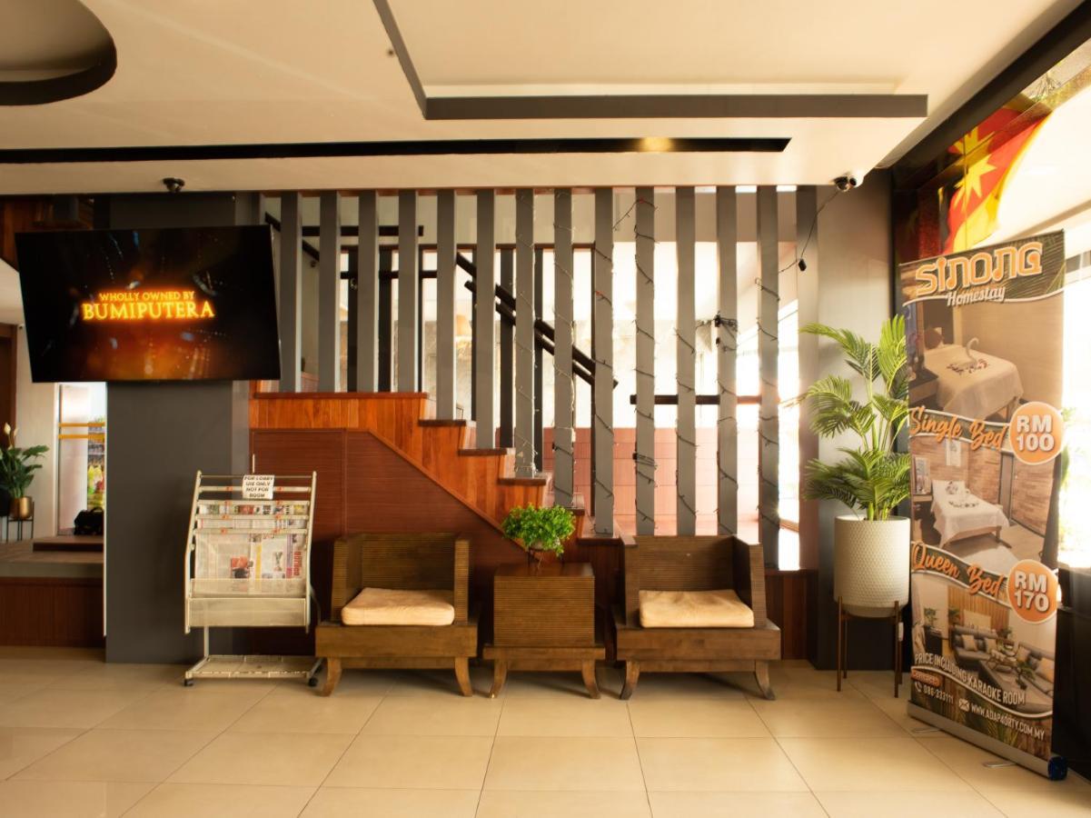 Capital O 90083 Riverfront Inn Bintulu Exterior photo